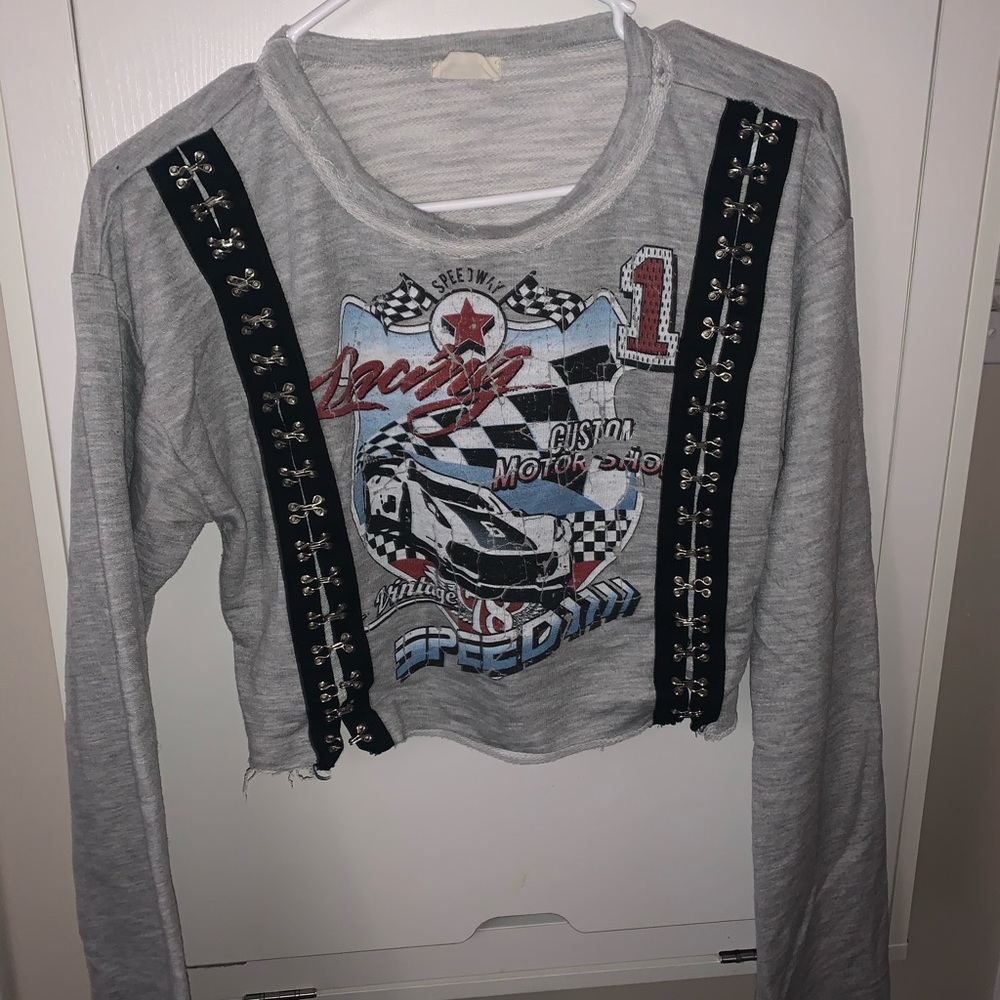 Race car flare sleeve crop top